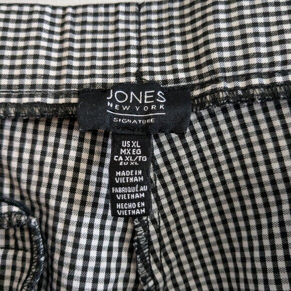 3 / 40$ Jones New York Stretch Capris - Size XL - Picture 6 of 7